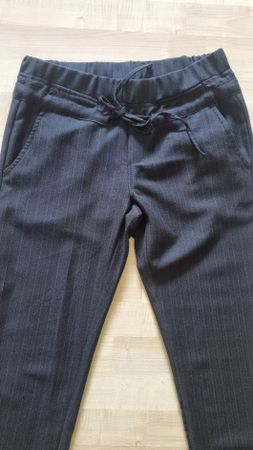 Marée! Stylische Stoffhose, Gr. M (eher S), wie neu