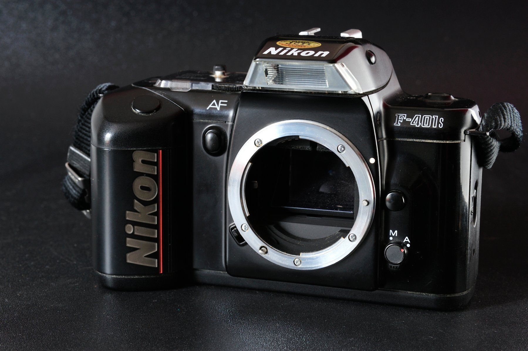 Nikon Appareil photo: Nikon F-401s – D'occasion à Fleurier par im_ghl