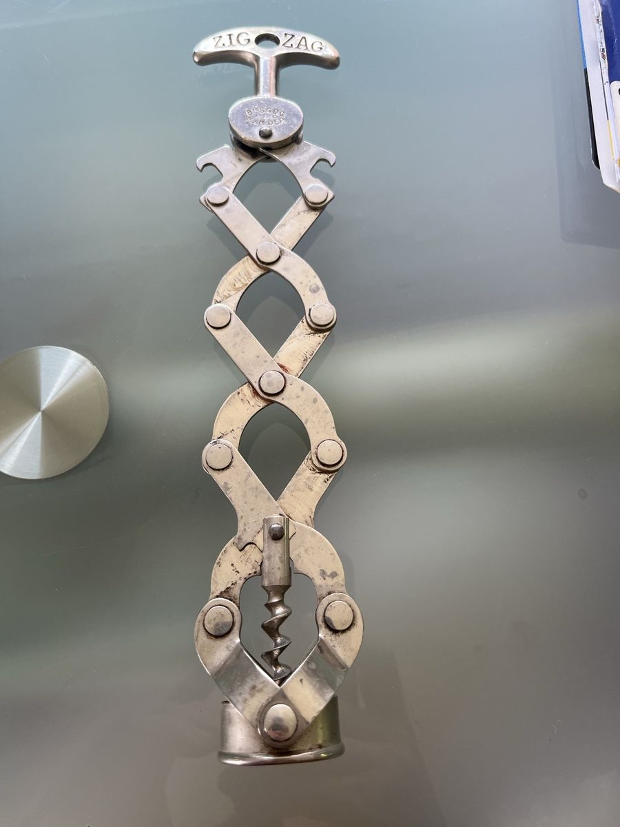 Apribottiglie & Tappi per chiusura: ZIG ZAG Korkenzieher guter Zustand – Usato da Zollikon venduto da ale_m2yv