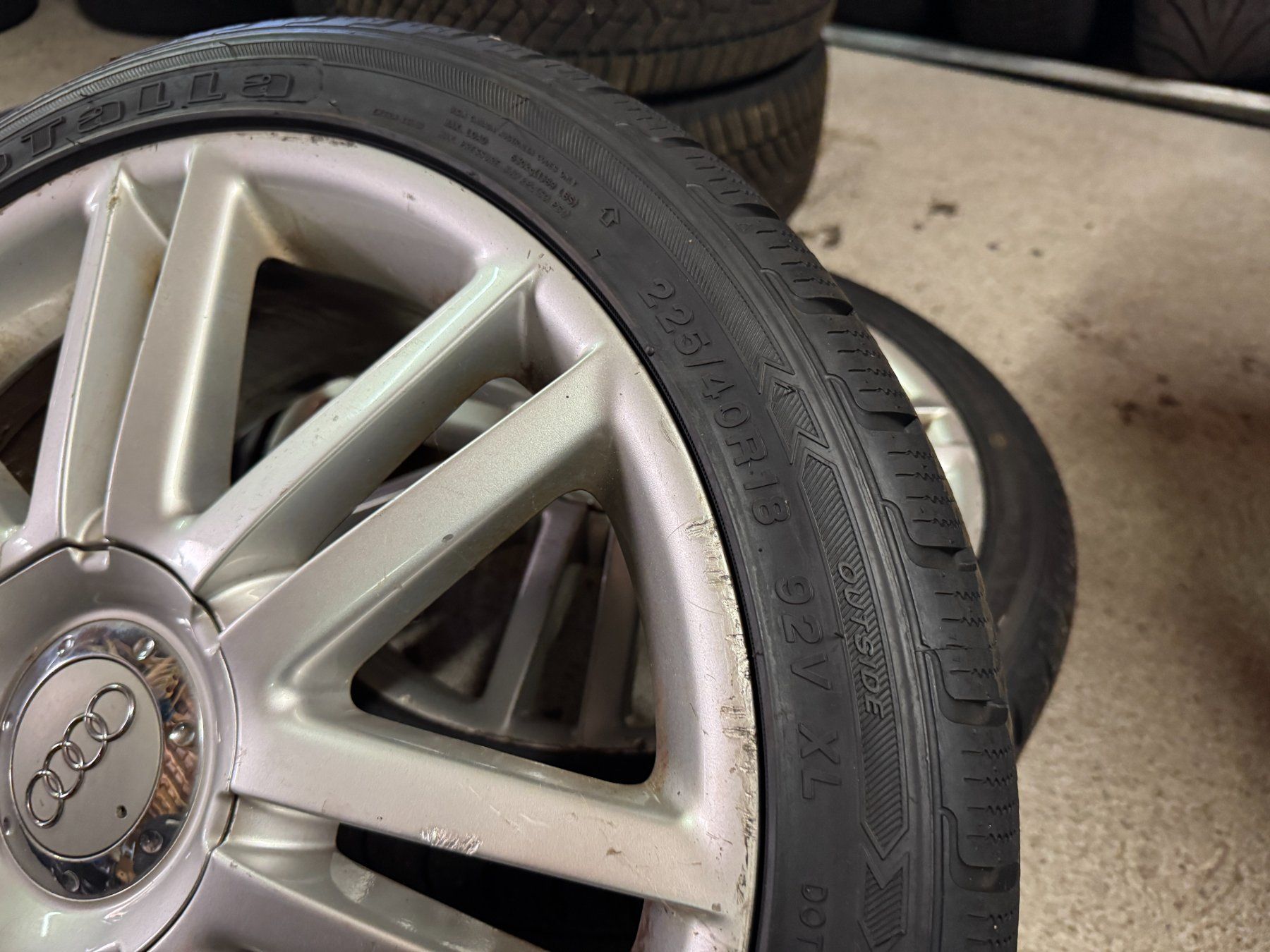 Audi Pneumatici & Ruote complete: Originale Audi S3 8P Räder – Usato da Uster venduto da 1i93kmd 6
