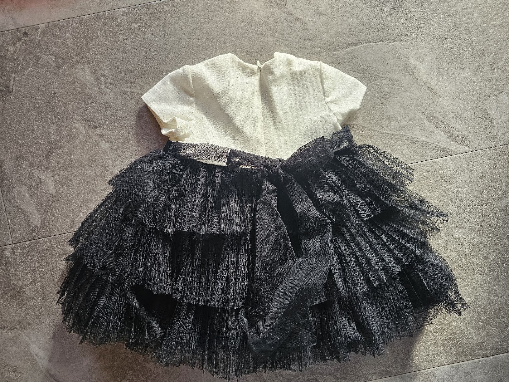 Vestiti & Gonne: Festkleid 9M Aletta, made in Italy – Usato da Kesswil venduto da yanat 1