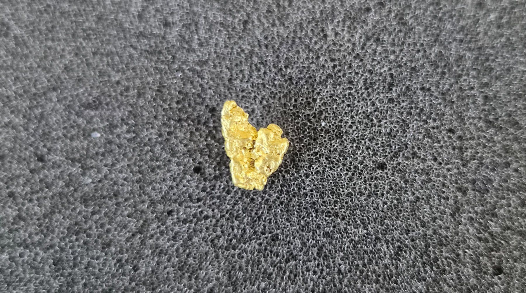 Orecchini pendenti & Orecchini a lobo: Goldnugget Ohrstecker – Nuovo (secondo la descrizione) da Buchrain venduto da YUKON09