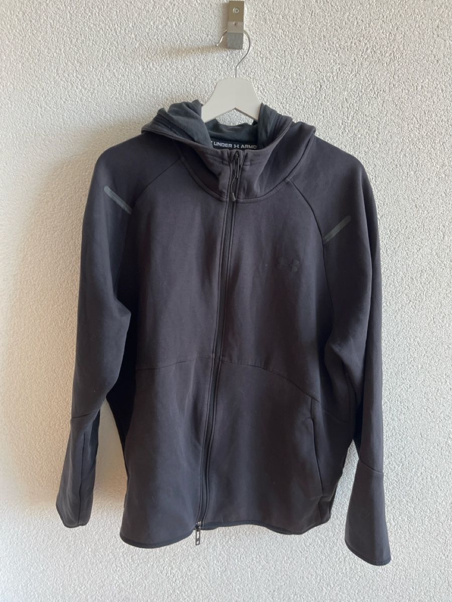 Under Armour Gilet & Giacche: Jaquette noire under armour – Usato da Mont-sur-Lausanne venduto da Pioutch