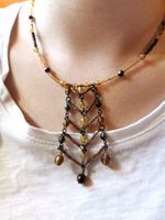 Collier laiton et perles irisées