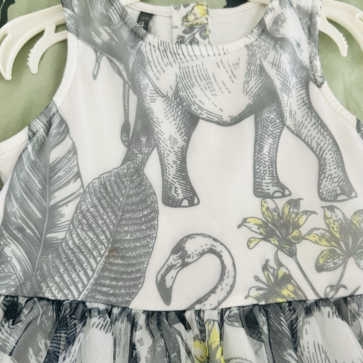 Robes et jupes: Kleid Mädchen Grösse 110 mit Tiermotiv – D'occasion à Meggen par mar_7r7m 3