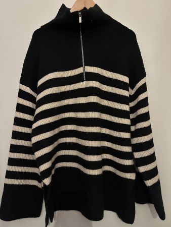 Oversize Strickpullover  - S/W gestreift