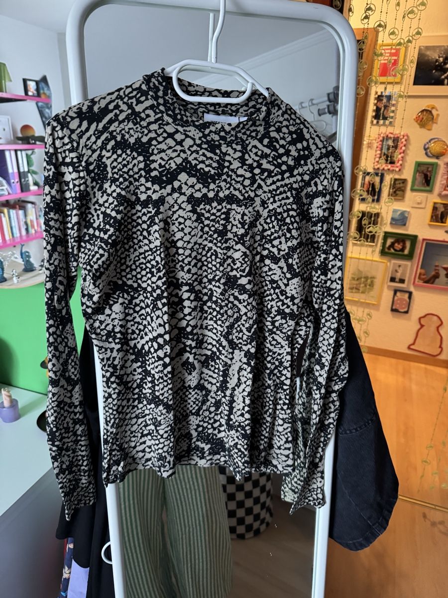 Weekday Maglioni & Felpe: Weekday Longsleeve Gr S – Usato da Buochs venduto da nik_r7gm 2
