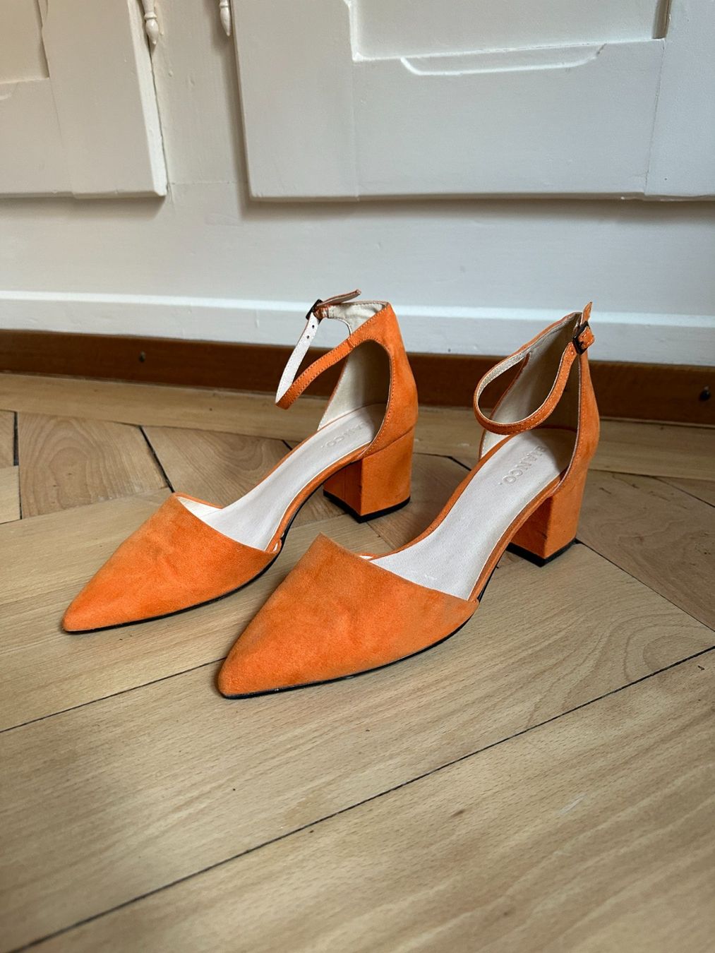 Scarpe da donna: BIANCO - Sandalette orange 39 – Usato da Zürich venduto da Diazaio