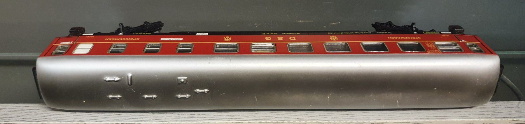 Märklin Modellini di ferrovie: MÄRKLIN: DSG SPEISEWAGEN ROT BLECHMODELL – Usato da Biglen venduto da taunus82 2