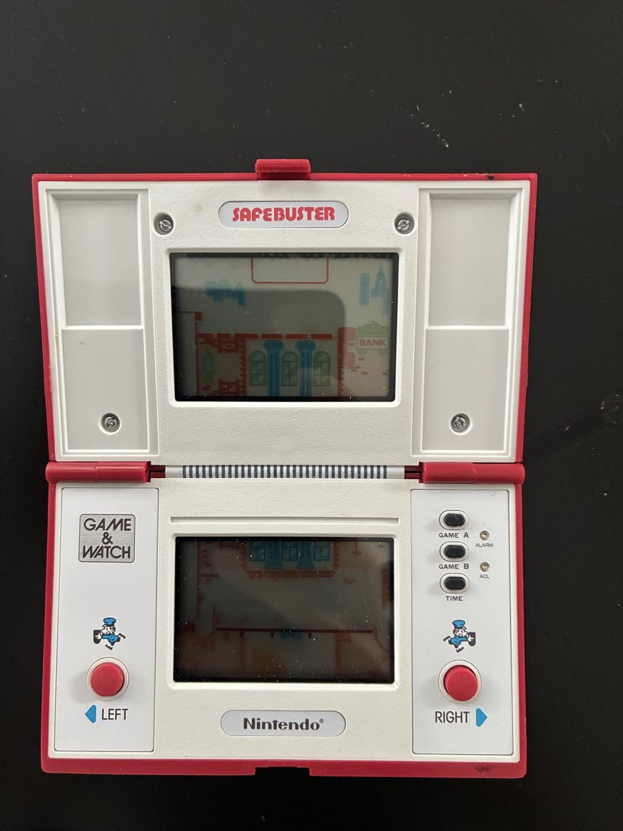 Nintendo Console: Nintendo vintage safebuster  – Usato da Treyvaux venduto da Oreo12 1
