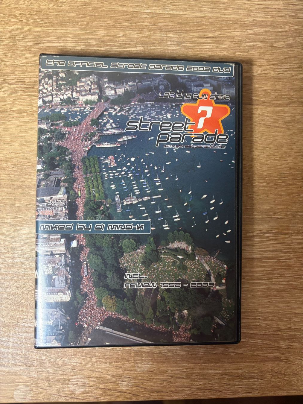 Tutti i DVDs: Streetparade DVD – Usato da Thusis venduto da chur_city
