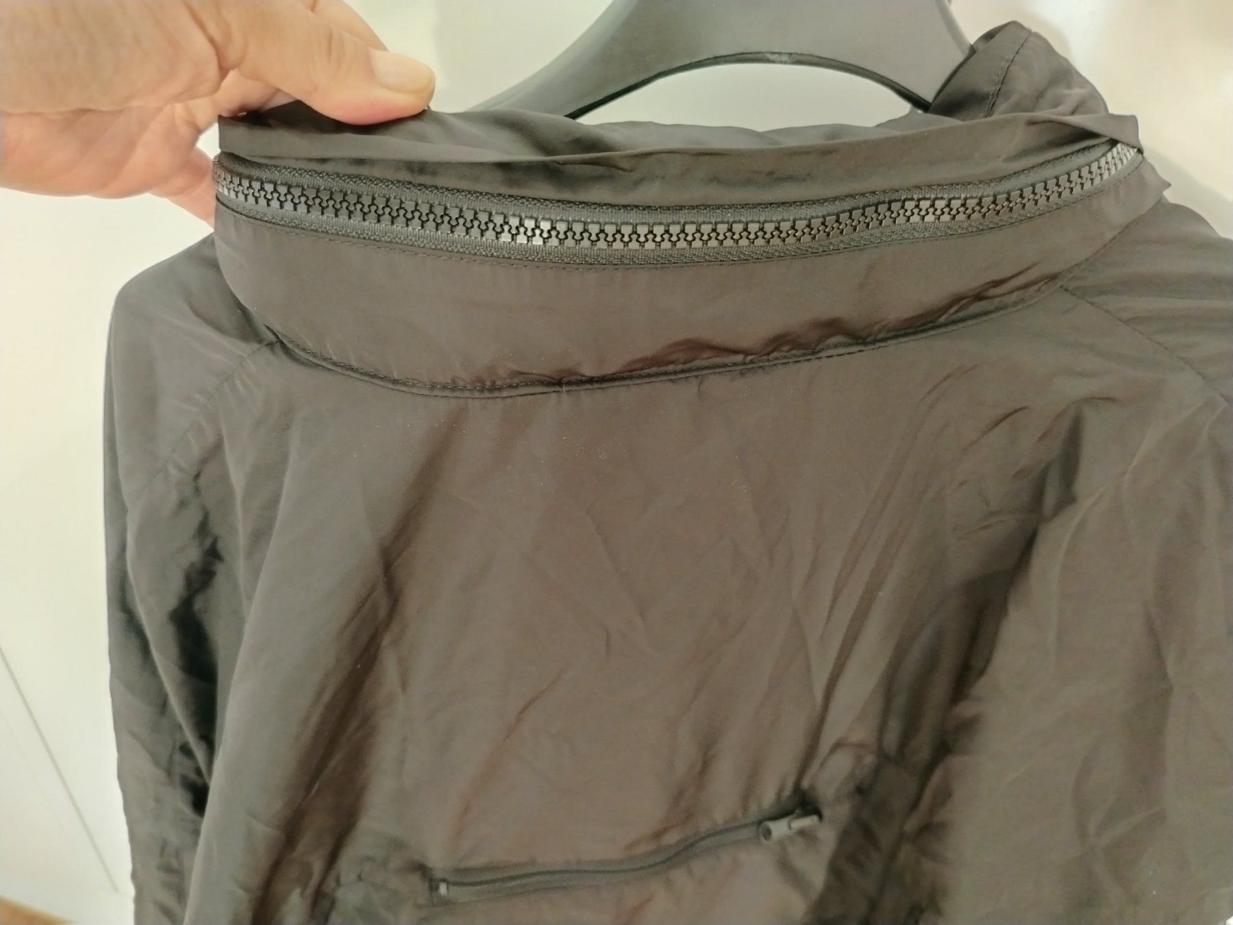 Zara Giacche: Wasserdichte Windjacke – Usato da Winterthur venduto da mon_2yxl 7