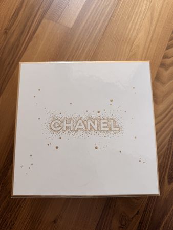 Chanel Schachtel/Box, sehr schön, leer, perfekt für Sammler!