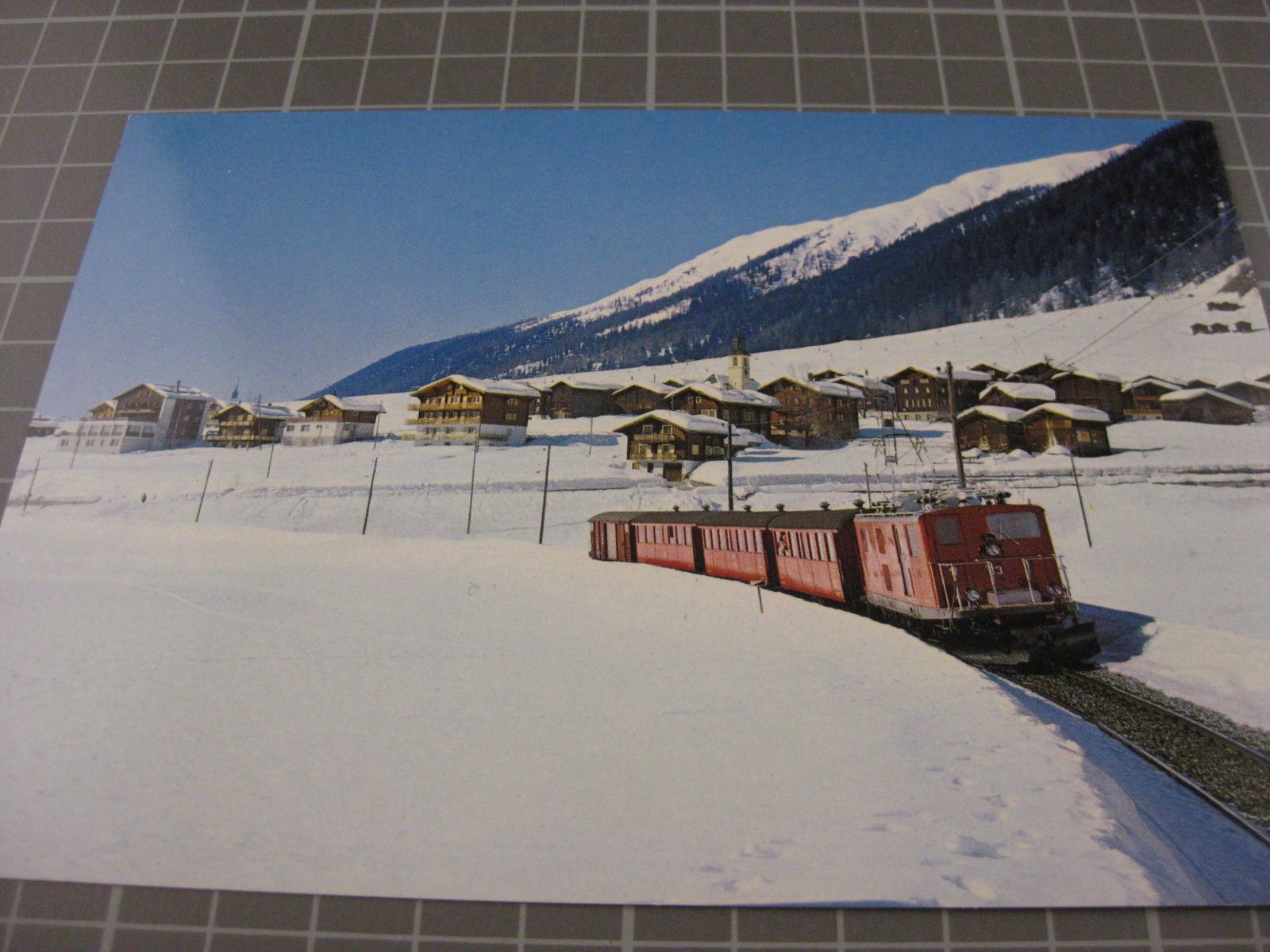 Cartoline postali: AK Gluringen mit Zug – Usato da Malters venduto da Marosko