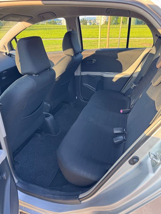 Toyota Automobili: Toyota Yaris 1.3 Automat – Usato da Uzwil venduto da me_luca 5