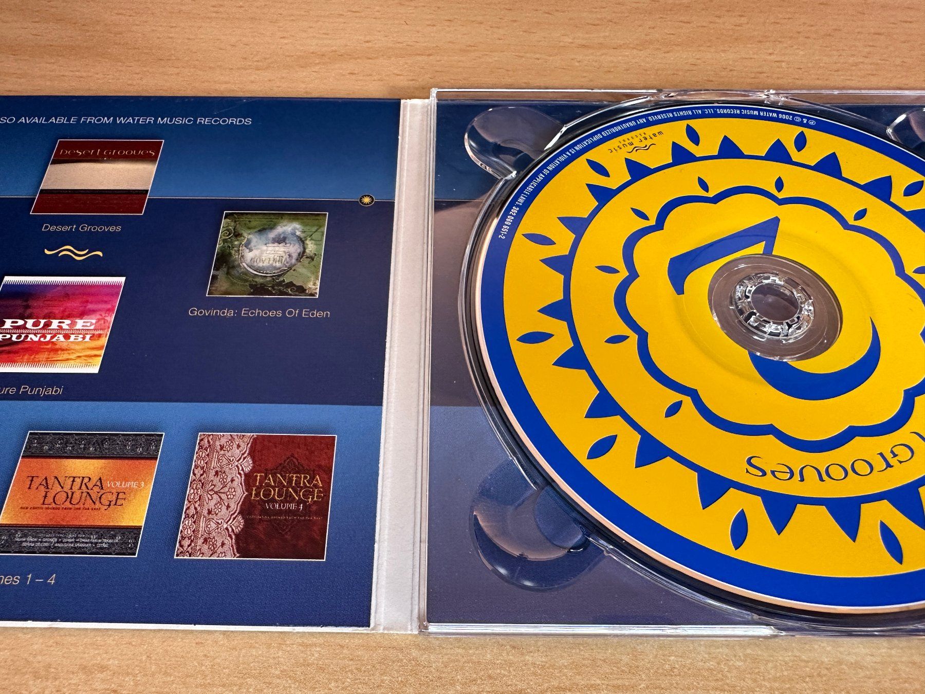 CD: Various – Desert Grooves Vol. 2 – Usato da Rikon im Tösstal venduto da Alpenmutz 2
