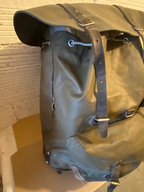 Schweizer Armee Zaini: MILITÄRRUCKSACK  CH ARMEE – Usato da Chur venduto da silbermon 1