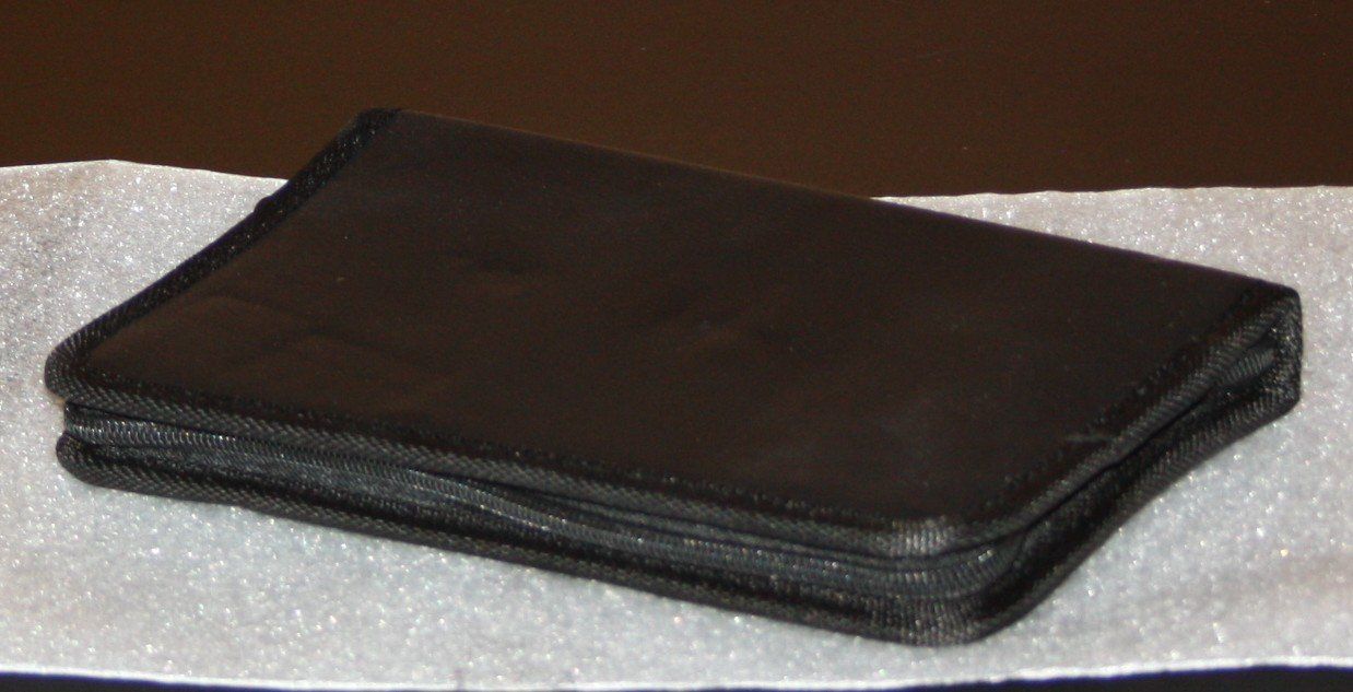 Borse: Etui m. Elastik evt. Schuhputzetui Kosmetikflaschen usw. – Usato da Flüelen venduto da DiversicumAccessoire 2