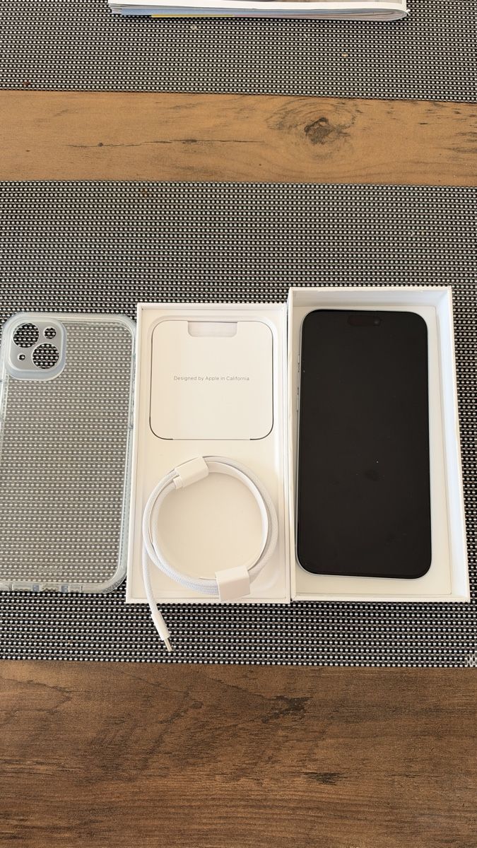 Apple Portables: iPhone 15 Plus 128 GB – D'occasion à Wildegg par Garfield189 2