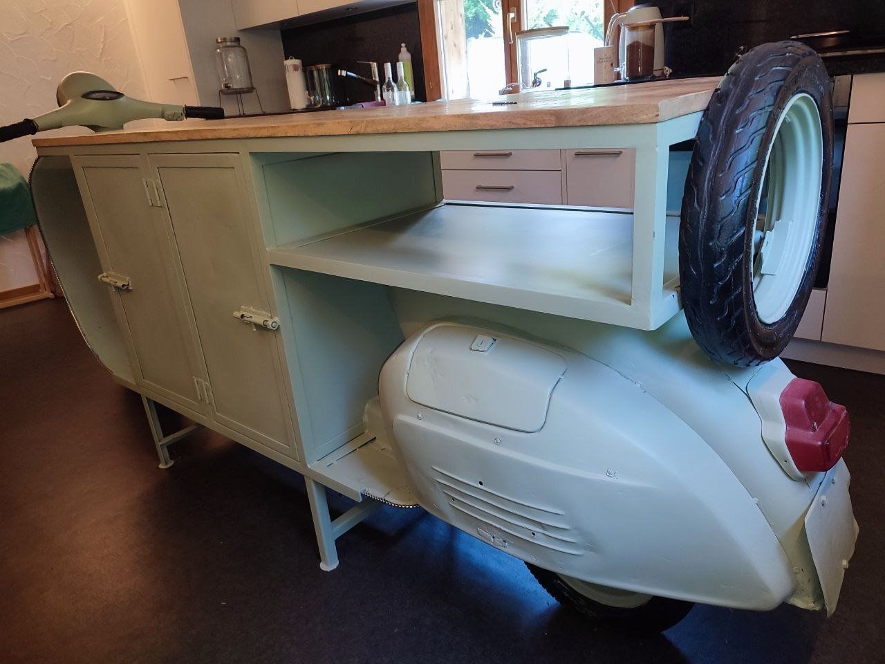 Scaffali: Coole Vespa Bar – Usato da Sevelen venduto da Starsoul777 2