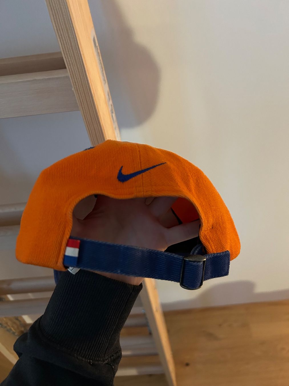 Copricapi, berretti & cappellini: Vintage Nike Niederlande Cap – Usato da Basel venduto da ell_6p98 1