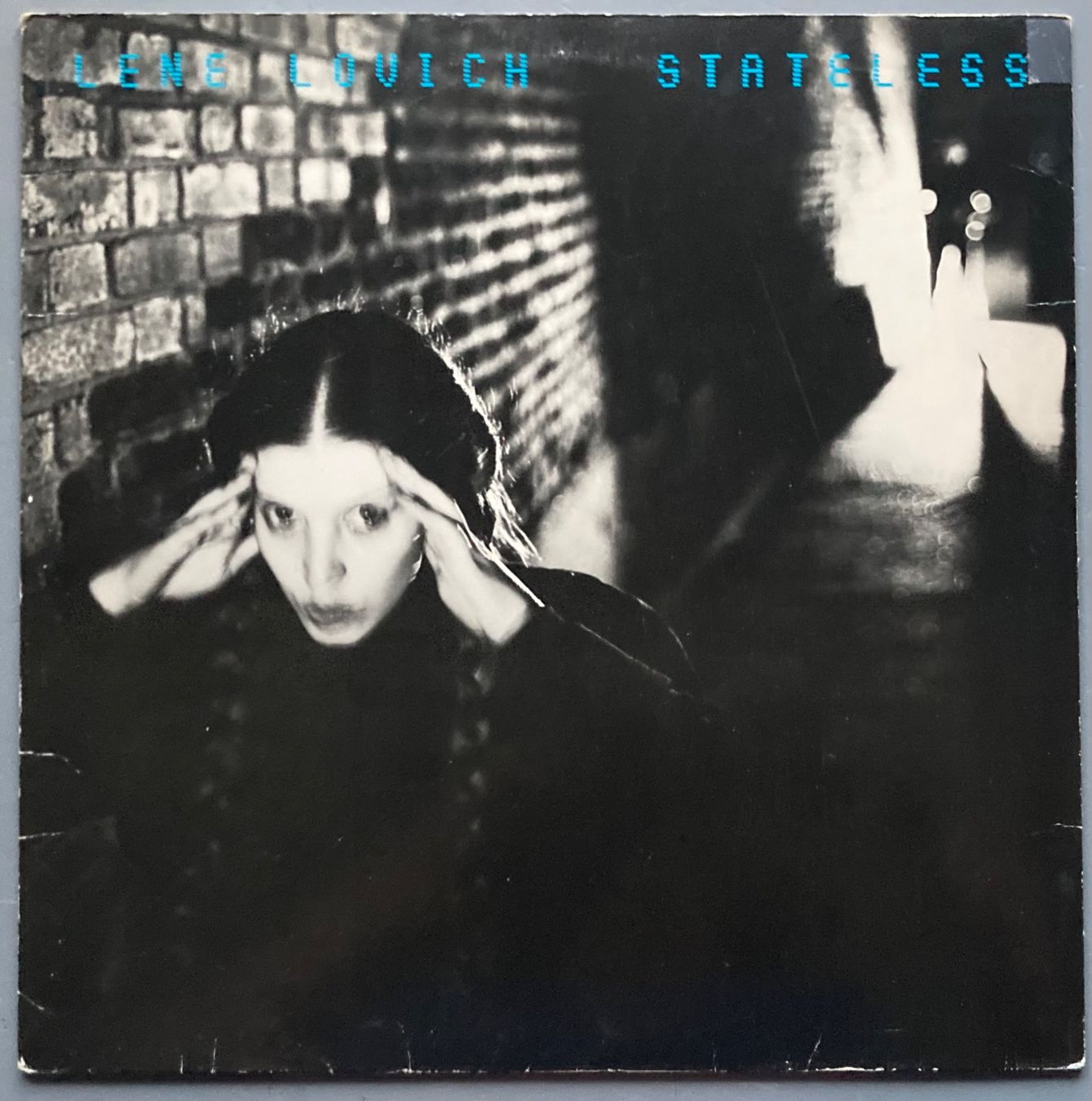 Vinyles: LENE LOVICH - STATELESS – D'occasion à Poliez-Pittet par Newtown-Records