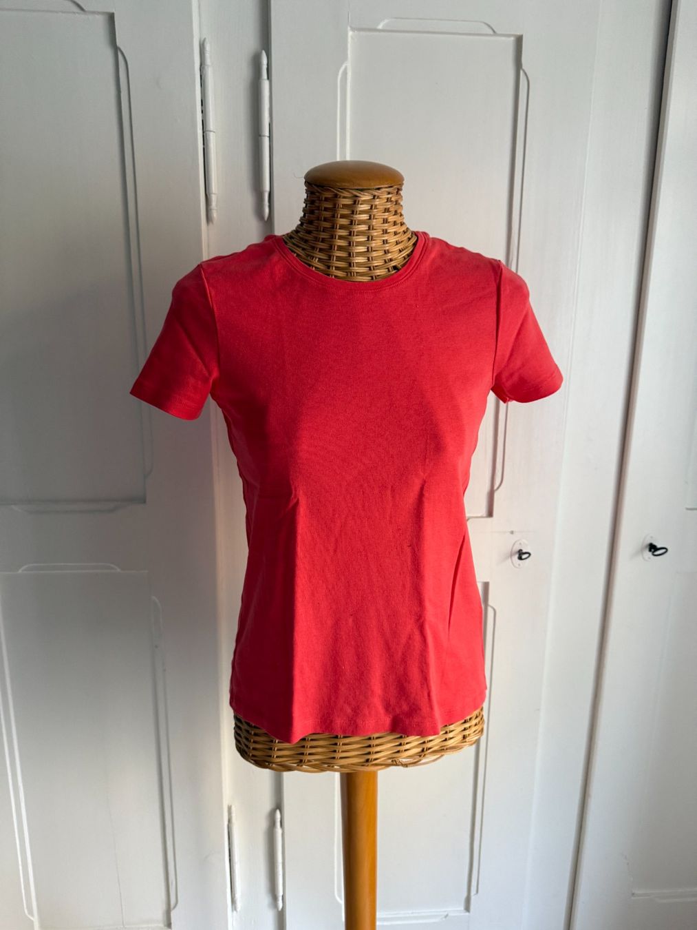 T-Shirts: MONTEGO - T-Shirt rot M – Gebraucht aus Zürich von Diazaio