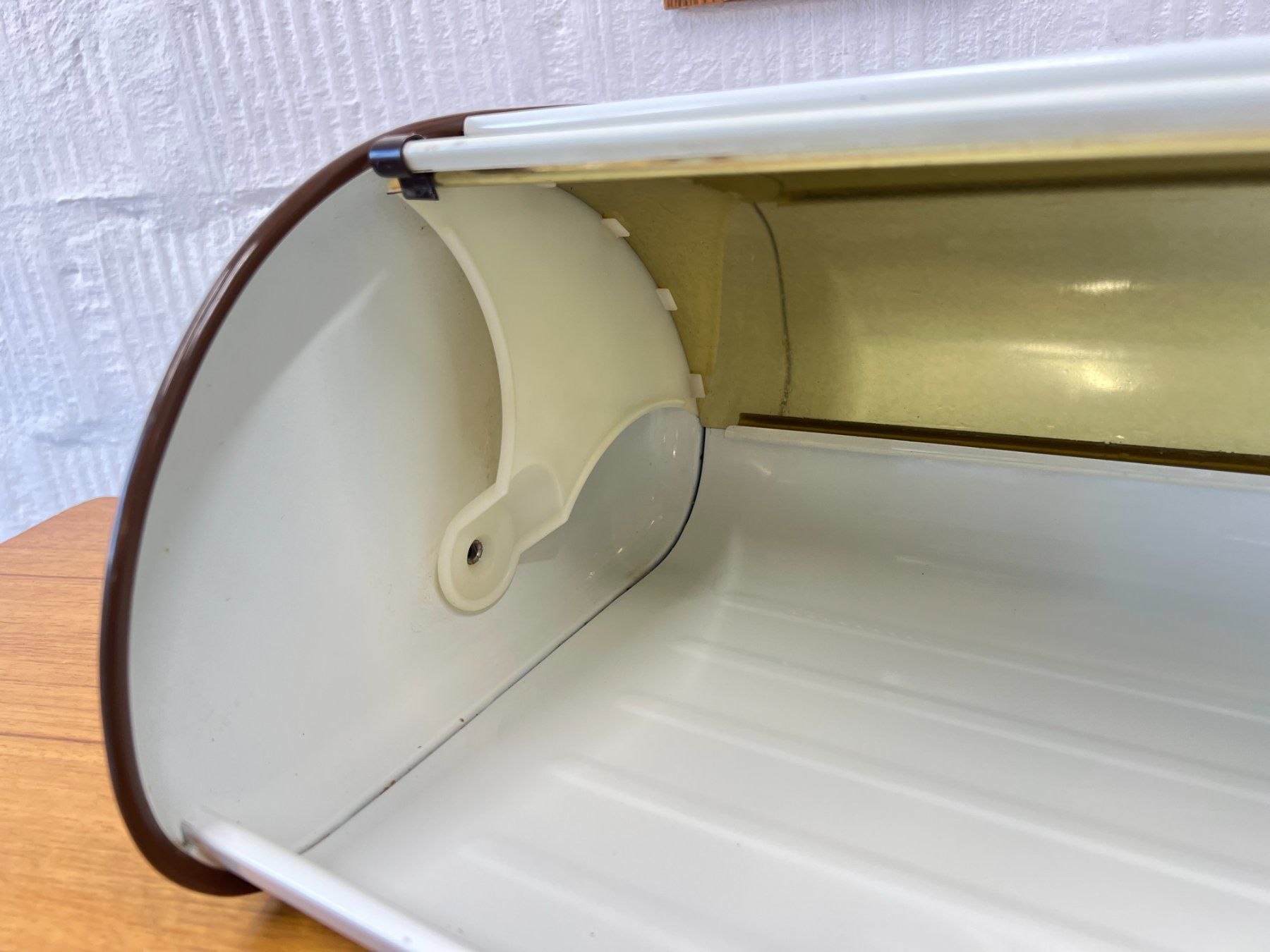 Behälter & Ähnliches: Vintage Brotkasten – Gebraucht aus Walzenhausen von stilvollwohnen 5