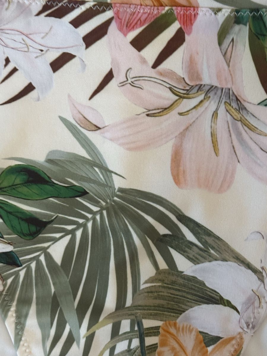 H&M Badekleider & Bikinis: H&M Bikini mit Blumenmuster  – Gebraucht aus Luzern von vqu_8gks 1