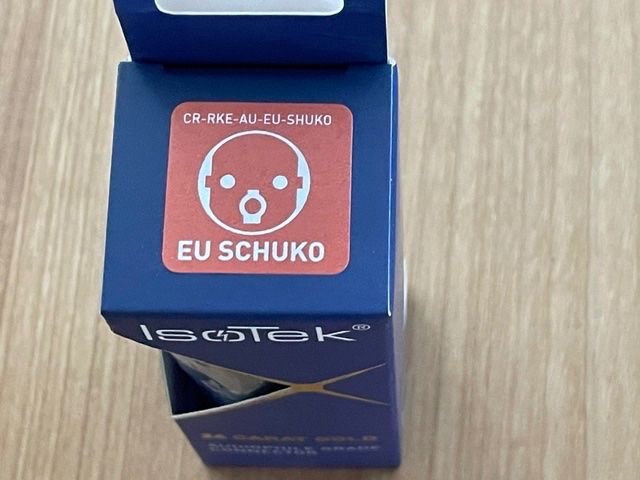 Isotek Kabel: HIGH-END ISOTEK SCHUKO-STECKER— NEU! – Neu und originalverpackt aus Fahrwangen von Swirl2 2