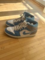 Jordan 1 Mid University Blue Grey
