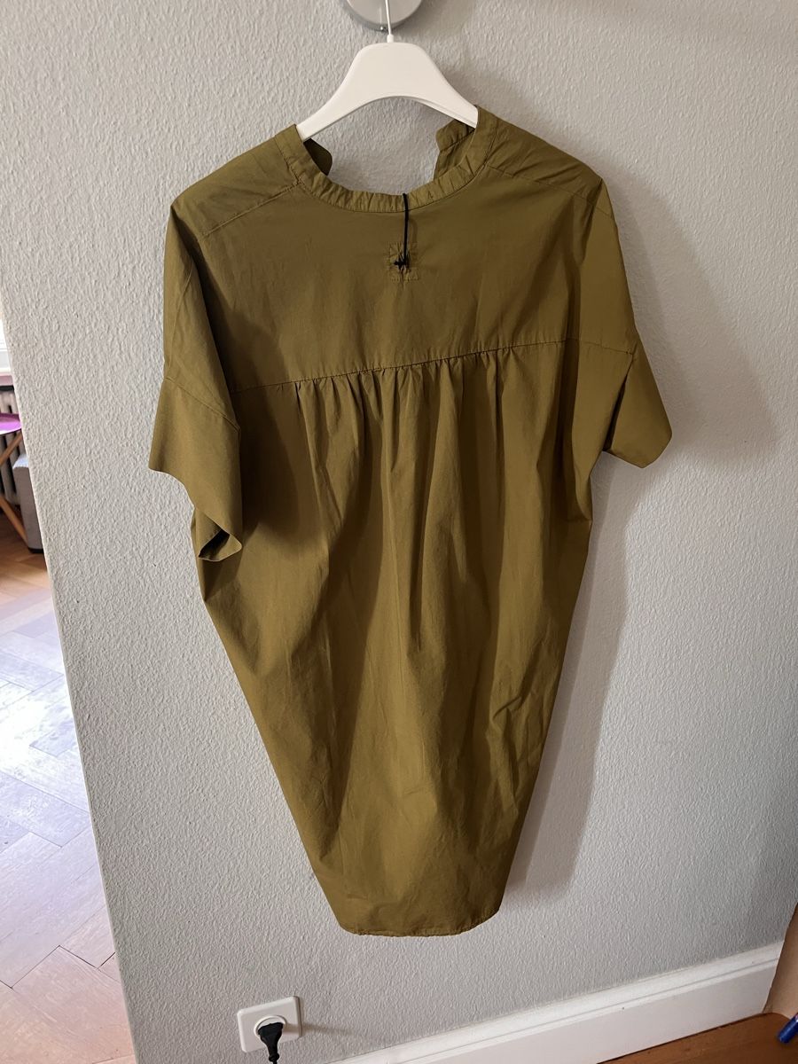 Hannes Roether Vestiti: Kleid Hannes Roether, Gr. S, Baumwolle, oliv, NEU – Nuovo (secondo la descrizione) da Solothurn venduto da Brini06 3