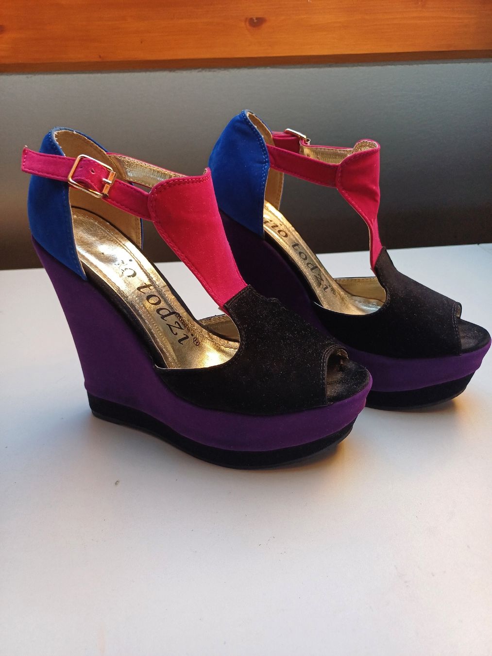 Scarpe da donna: Damen Schuhe Wedges – Nuovo (secondo la descrizione) da Dierikon venduto da oldmeetsnew