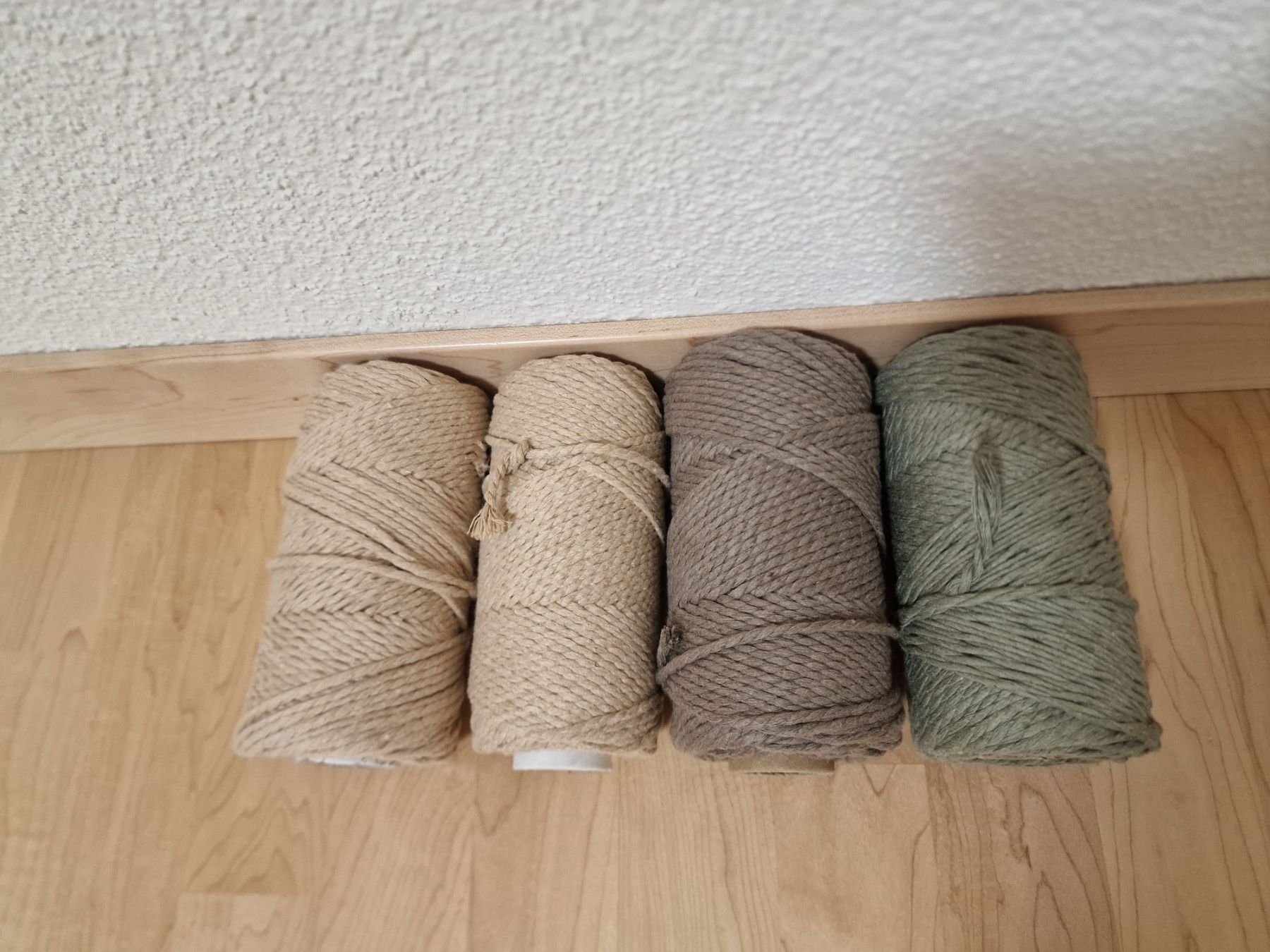 Kordeln & Faden: Makramee Garn Set 4 Rollen – Neu (gemäss Beschreibung) aus Baar von romesds88 1