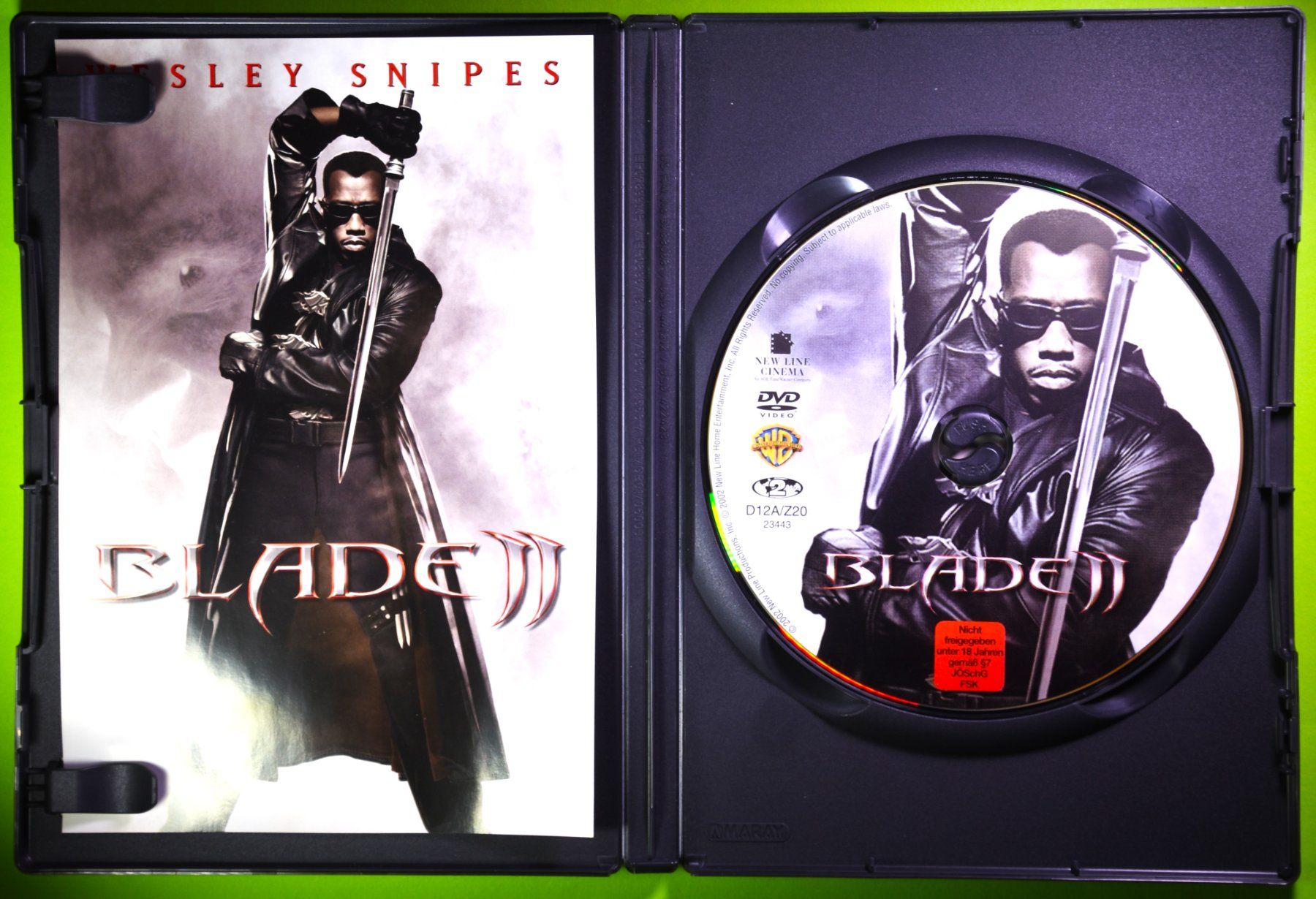 Tutti i DVDs: BLADE II / WESLEY SNIPES / EIN ACTIONREICHER VAMPIRTHRILLER – Nuovo (secondo la descrizione) da Luzern venduto da piro12 3