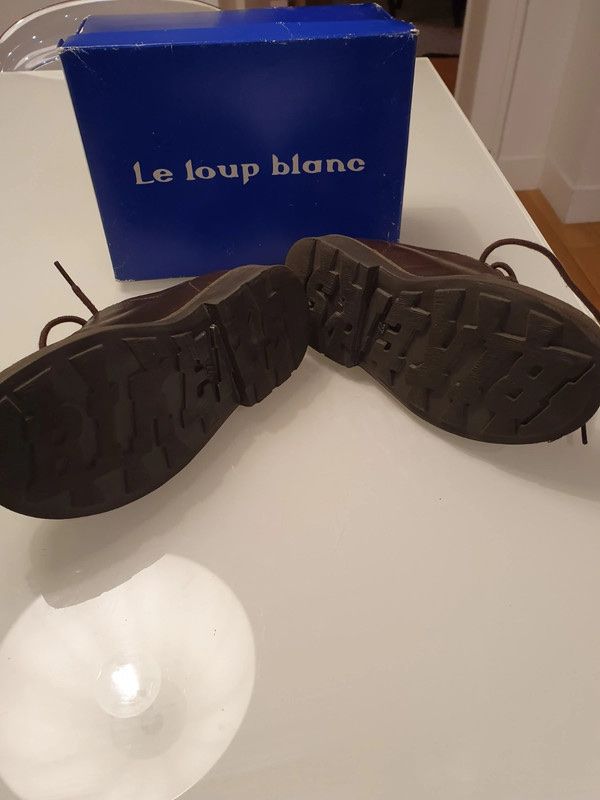 Scarpe per ragazzi: Chaussures Le Loup Blanc cuir 27 – Nuovo (secondo la descrizione) da Geneve venduto da Monthoux13 1