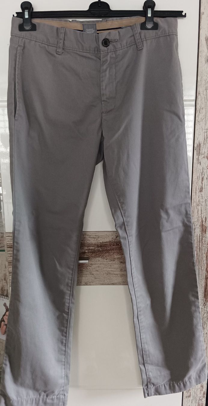 Pantaloni: Bundfaltenhose Junge Gr. 152 – Usato da Schöfflisdorf venduto da kin_2dp9