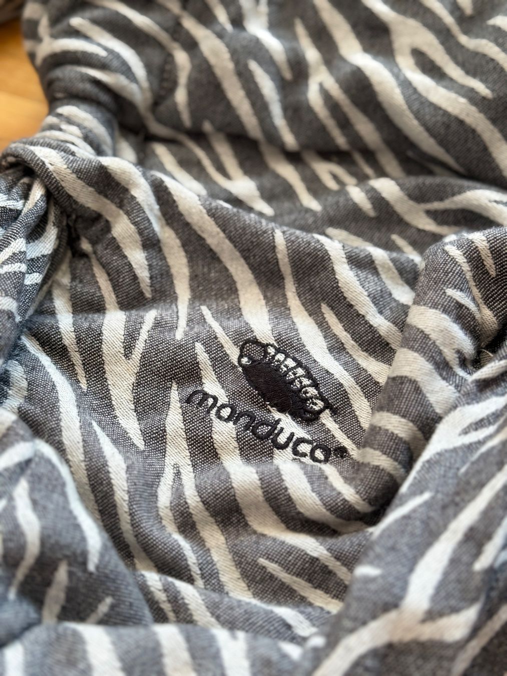 Manduca Porte-bébés ventraux & dorsaux: Babytrage Manduca Twist zebra – D'occasion à Aarau par NataSmirina 3