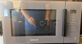 1 Samsung MS23T5018ACSW Mikrowelle Bespoke Clean Charcoal