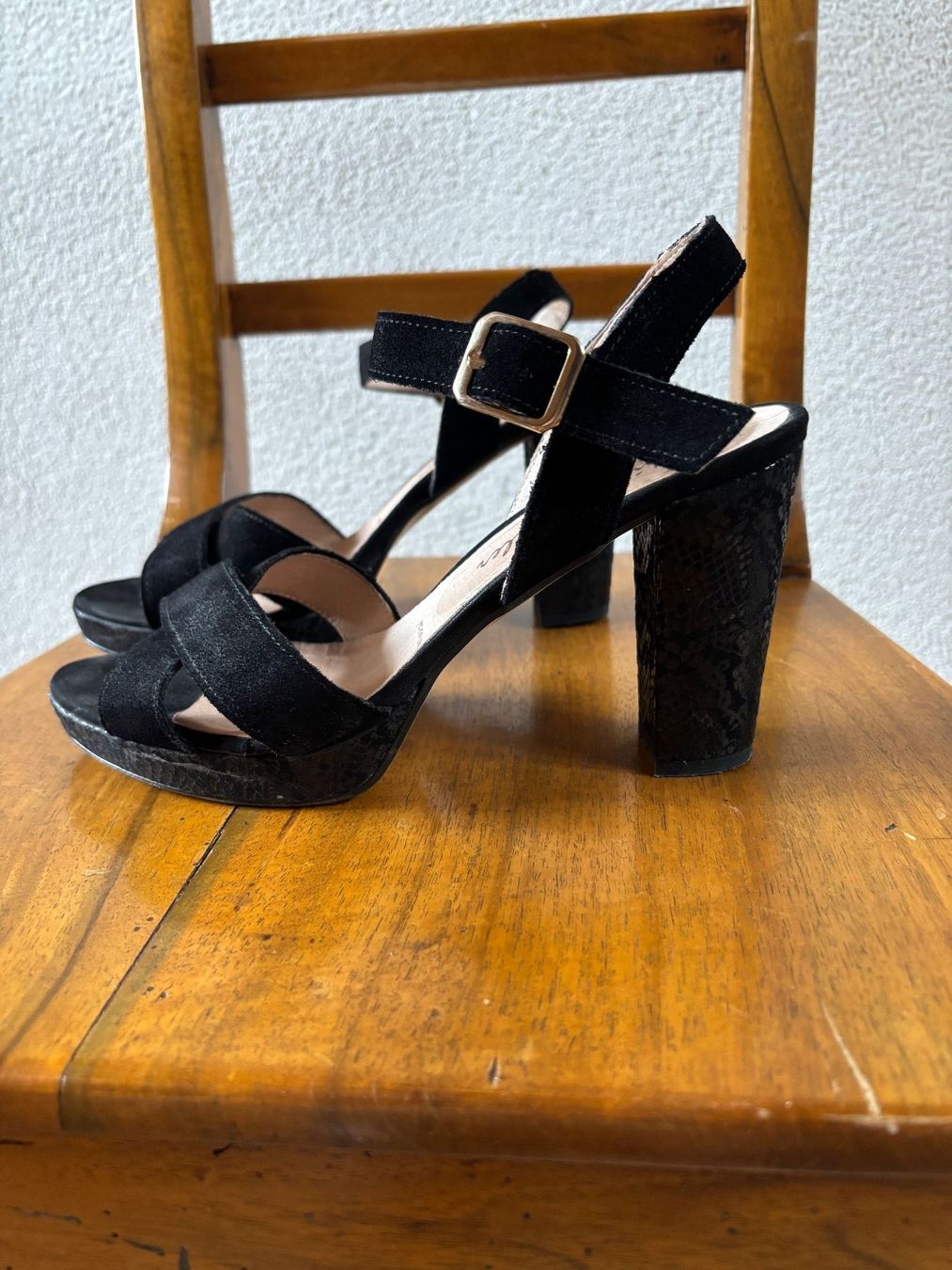 Scarpe da donna: Damen Highheels, Schwarz, grösse 39 – Usato da Oberbuchsiten venduto da annaxlunax 1