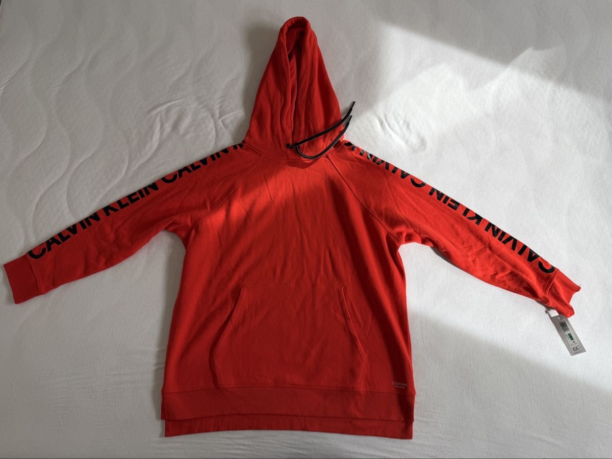 Calvin Klein Maglioni & Felpe: Calvin Klein Performance Red Hoodie – Nuovo (secondo la descrizione) da Uster venduto da b_b96