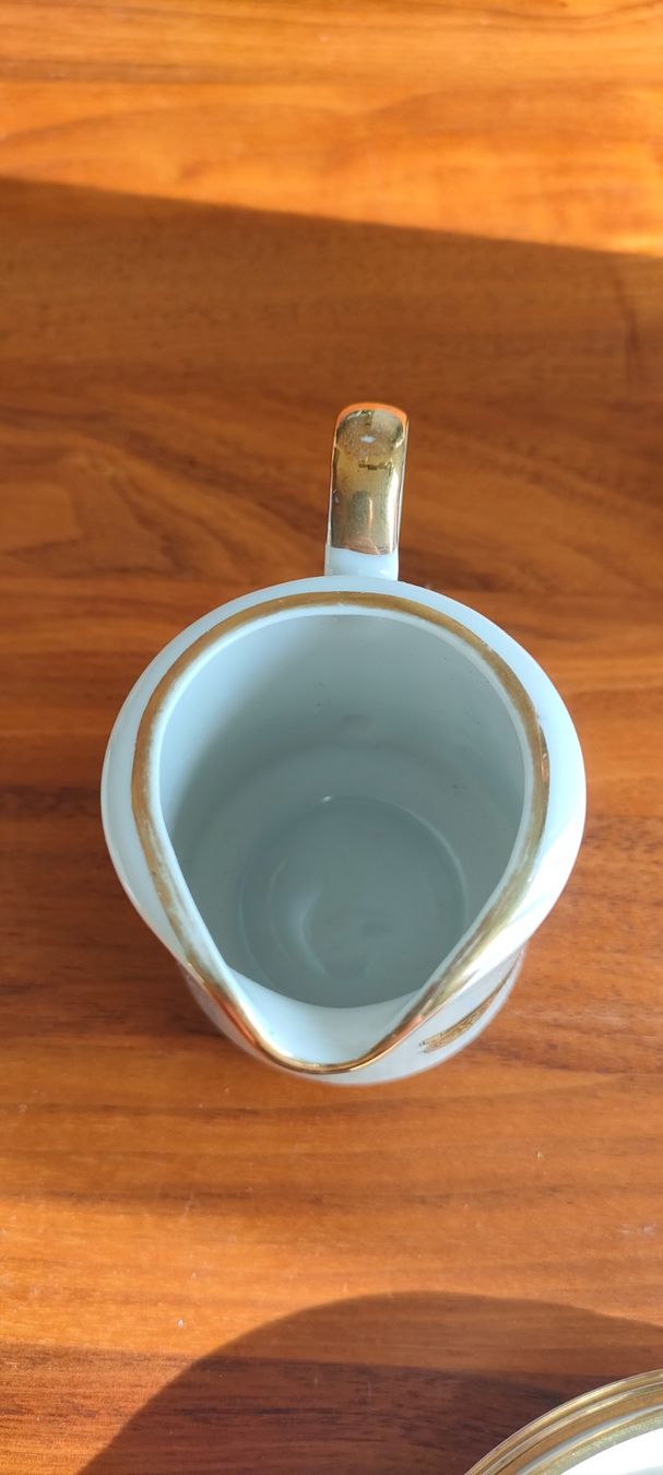 Set di piatti: Mitterteich Bavaria Oldtimer Kaffeeservice mit Goldrand – Usato da Thun venduto da fel_s9w7 4
