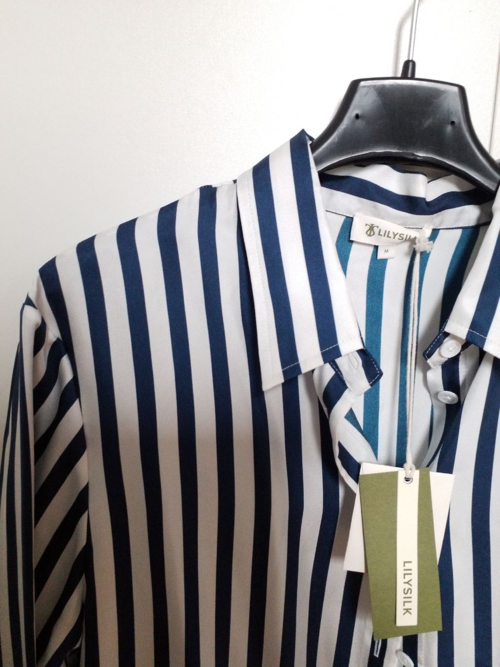 Blusen: NEW Silk Blouse – Neu und originalverpackt aus Luzern von _Lobster_ 4