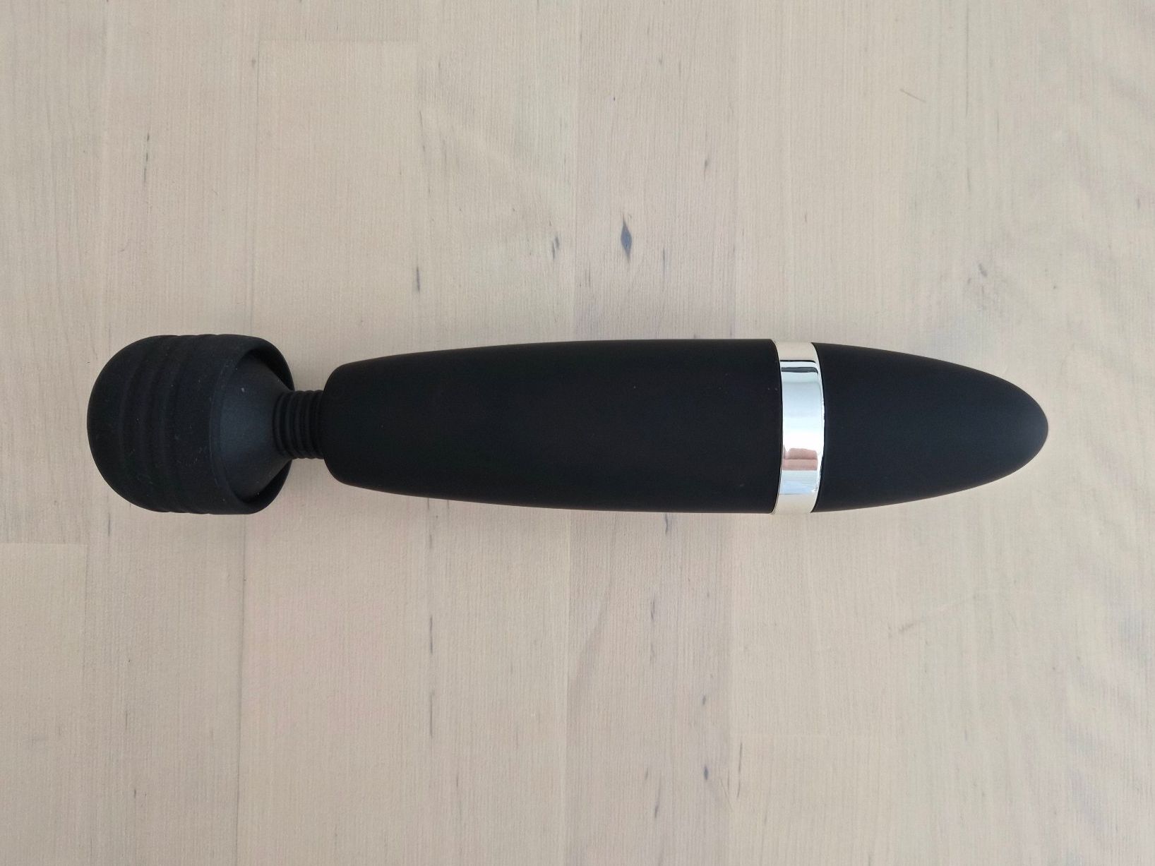 Dispositivi per massaggi: Massagegerät Magic Wand black edition mini – Usato da Riddes venduto da Grumpyrelie 1