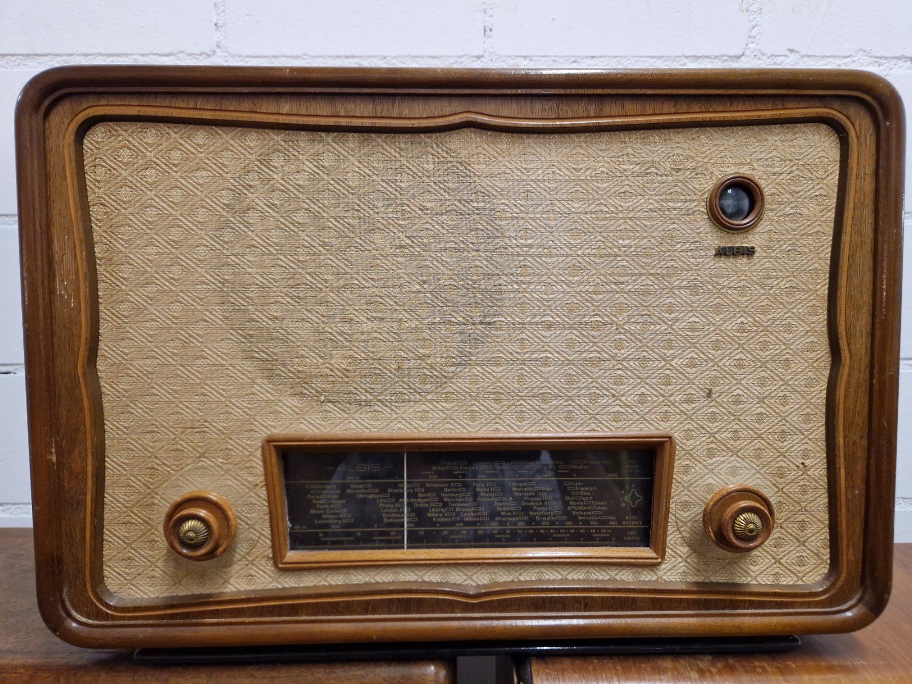 Radio: Röhrenradios Sammlung – Usato da Wädenswil venduto da tometino 4