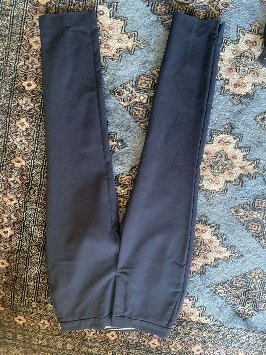 Zara Pantaloni: 4 ZARA hose / 1 H&M Hose – Usato da Gutenswil venduto da Bregenzer8610 5