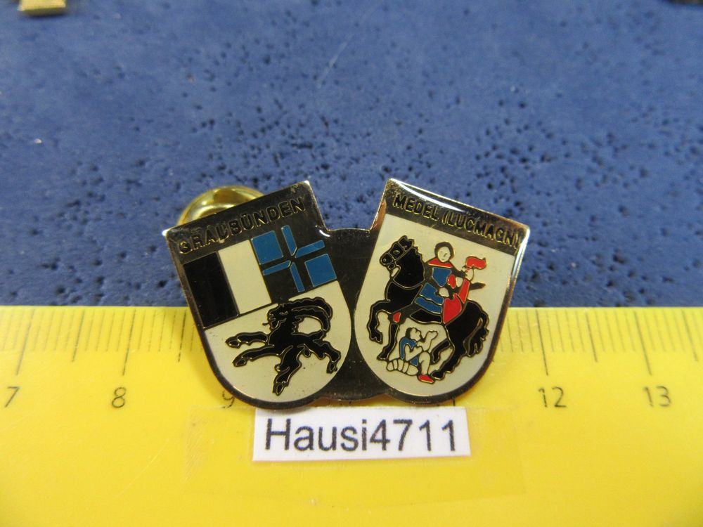 MEDEL LUCMAGN GRAUBÜNDEN WAPPEN PIN GLASIERT GOLDIG | Acheter sur Ricardo