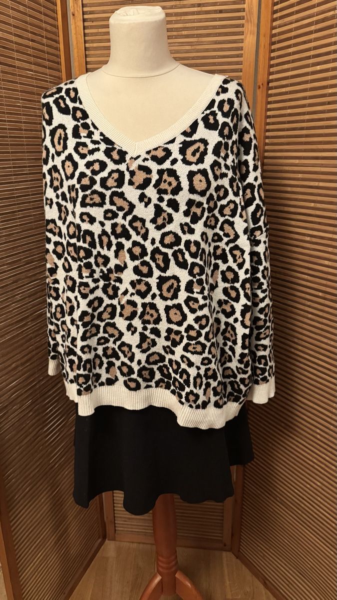 Pullover & Sweatshirts: Pulli von kilky, XL, Tigermuster – Gebraucht aus Gümligen von morticiaaddams