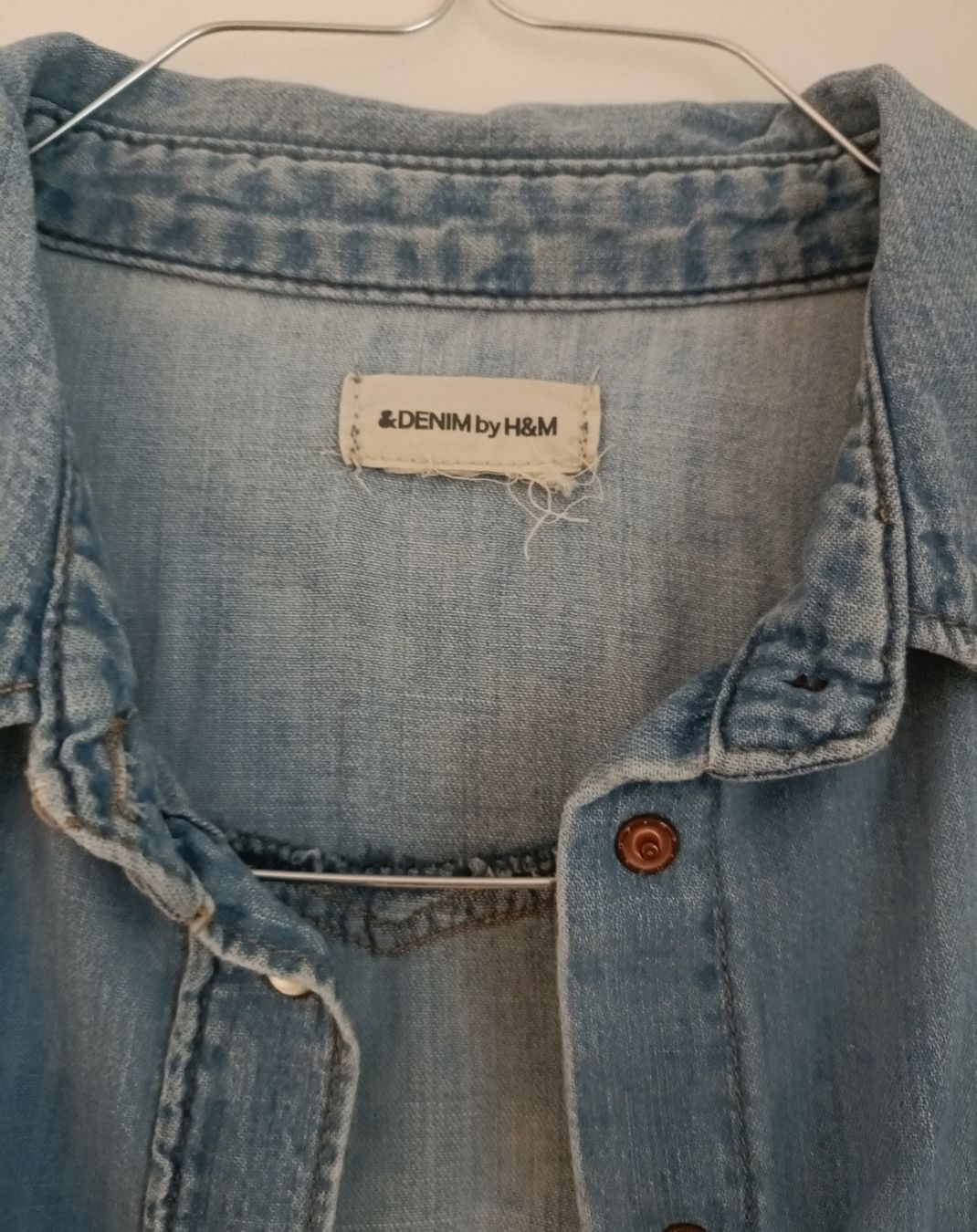 H&M Blusen: H&M Denim-Westernhemd – Gebraucht aus Bergdietikon von Bico01 1