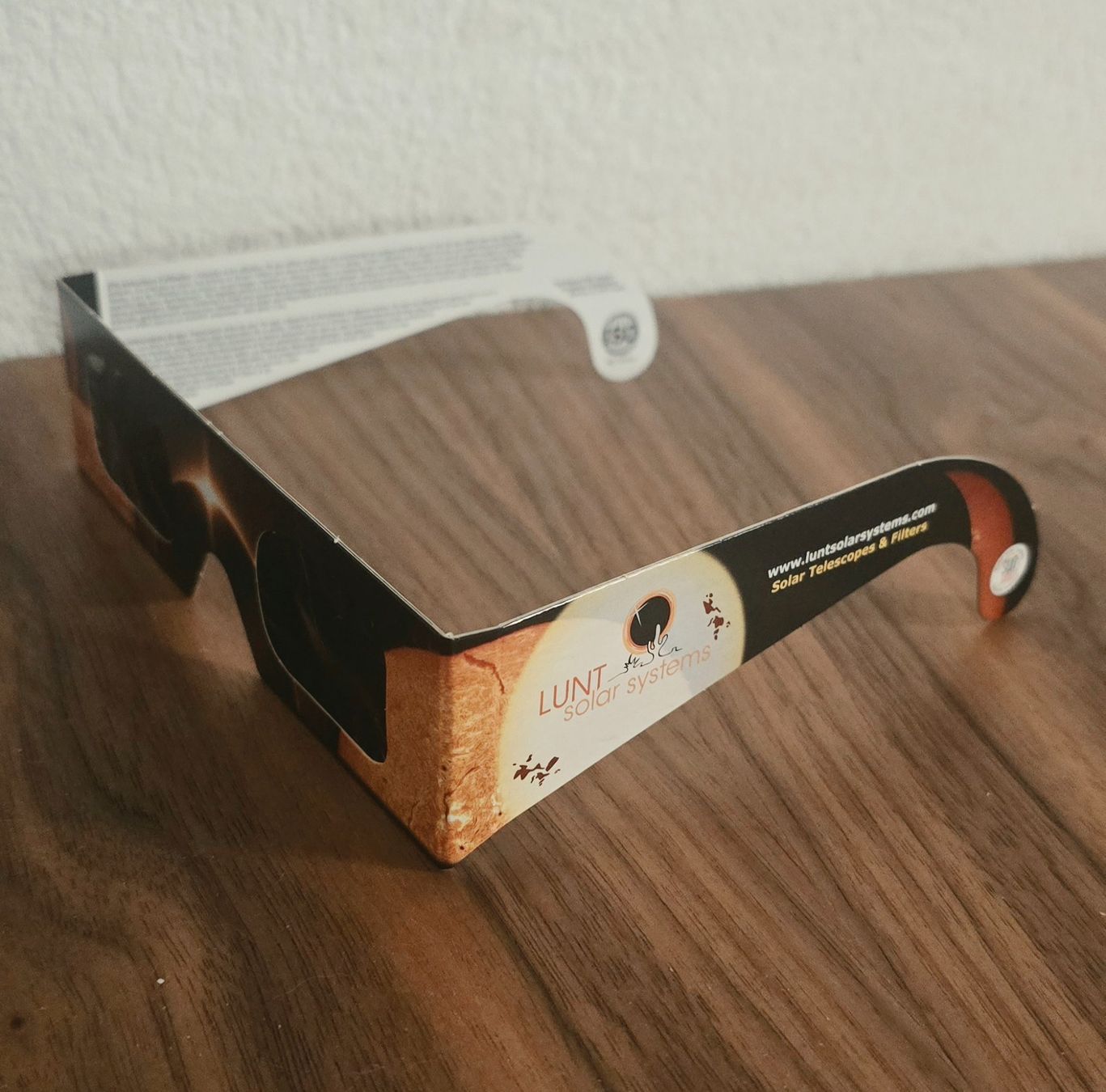 Occhiali & Lenti: Lunettes éclipse solaire LUNT Solar Systems – Nuovo (secondo la descrizione) da Neuchâtel venduto da Camille.2000 2